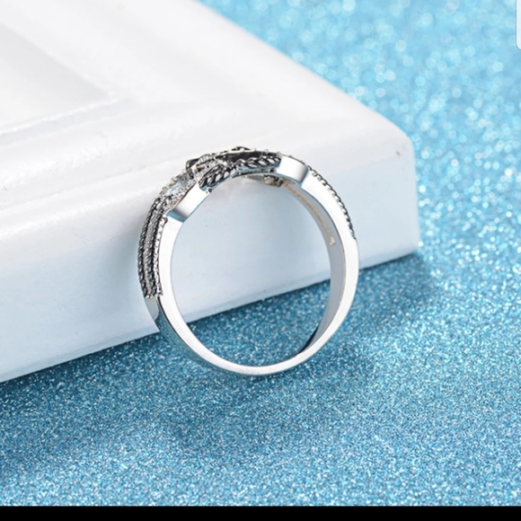 INFINITY ETERNITY HEART SHAPE BLACK&SILVER RING - Picture 7 of 9